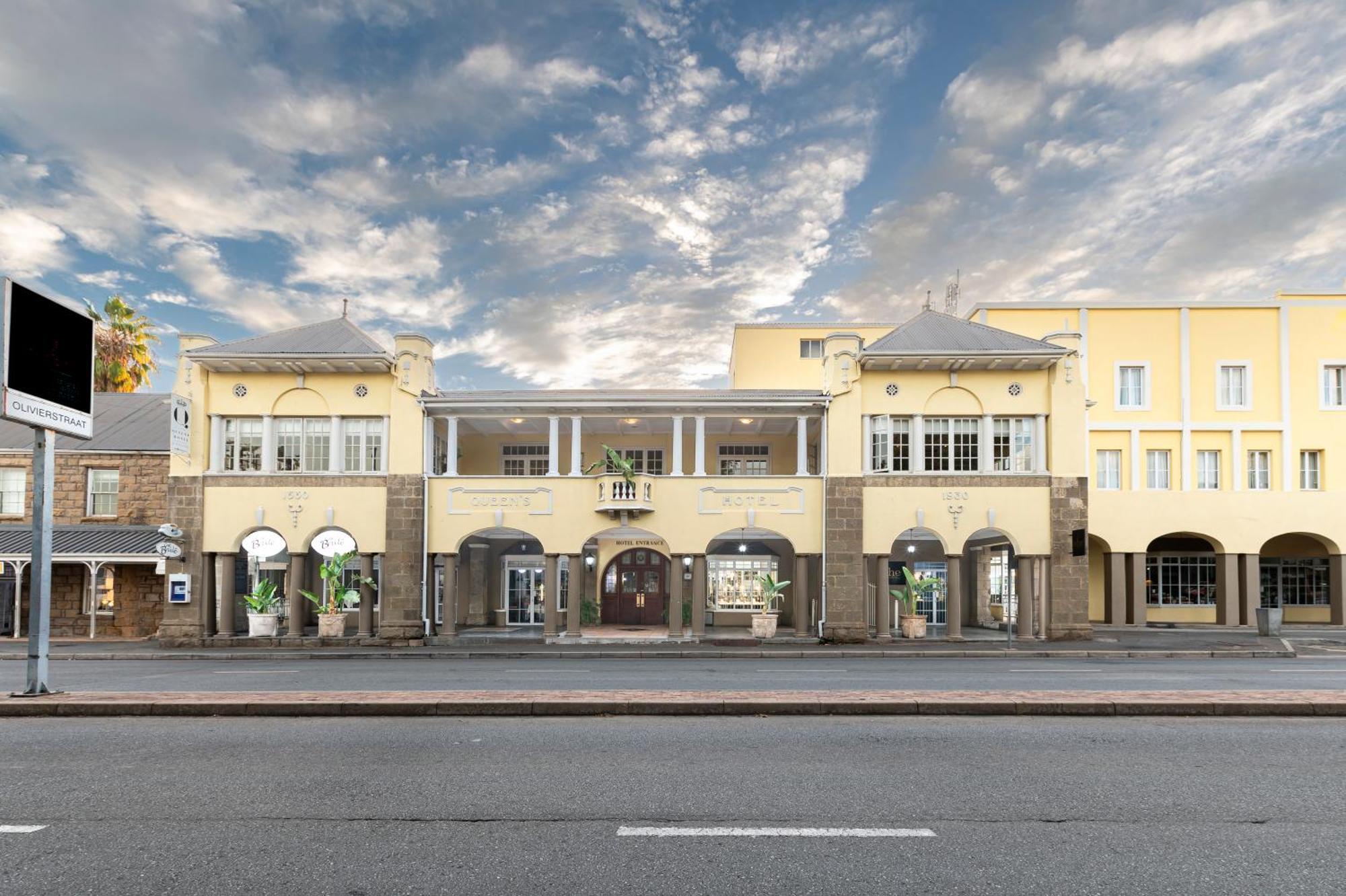 Queen'S Hotel By Bon Hotels Oudtshoorn Exterior photo